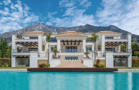 Villa te koop in Sierra Blanca (Marbella)