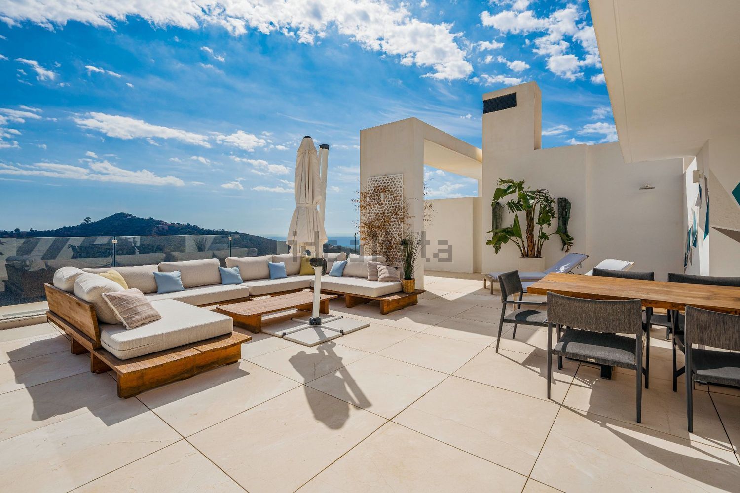 Penthouse for sale in Ojén