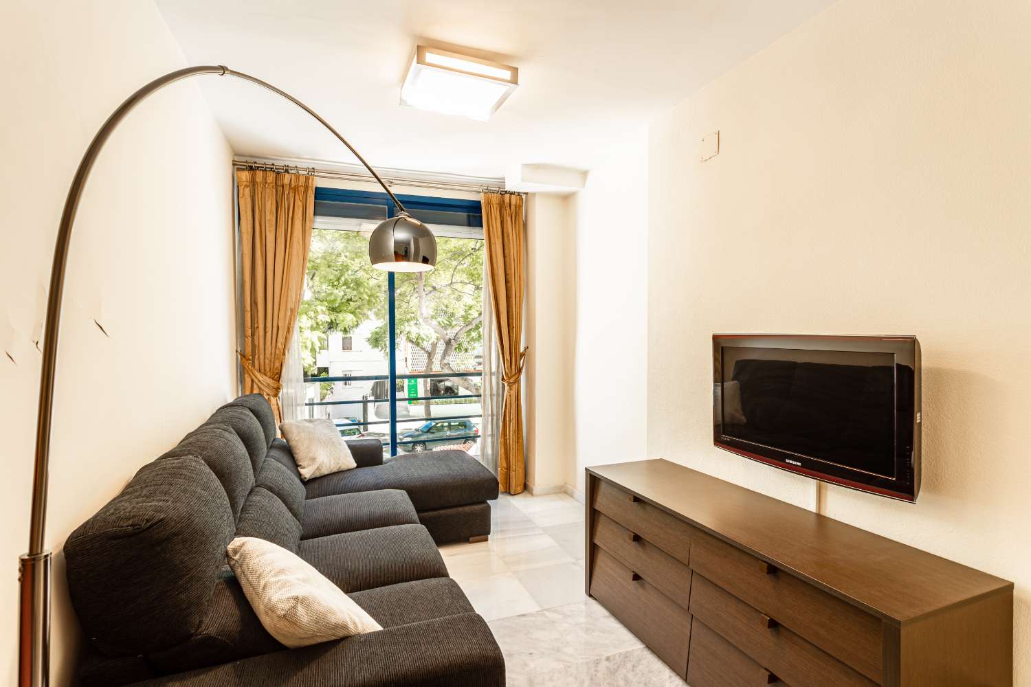 Duplex, 2 våningar till salu i Marbella Pueblo