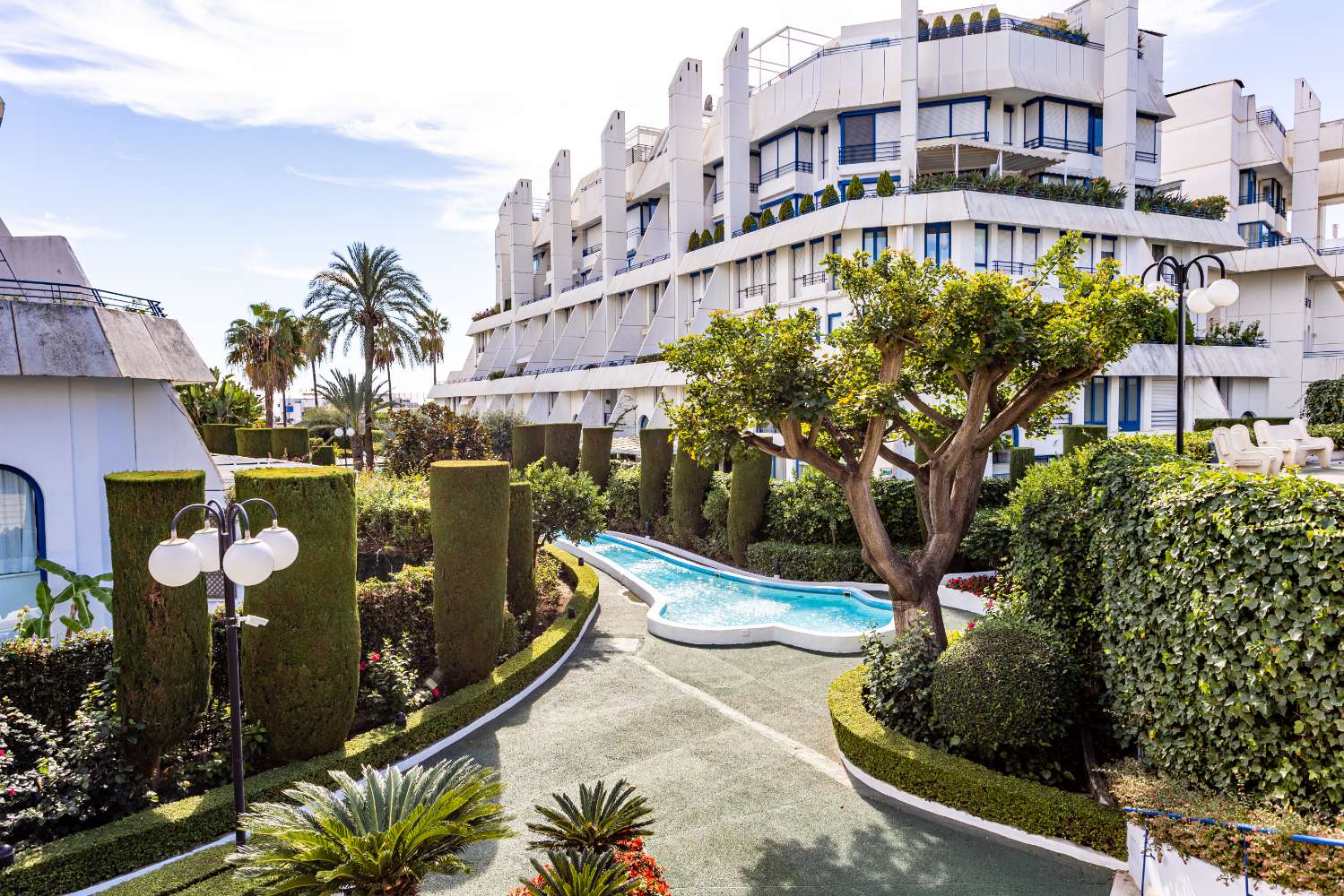 Duplex, 2 våningar till salu i Marbella Pueblo