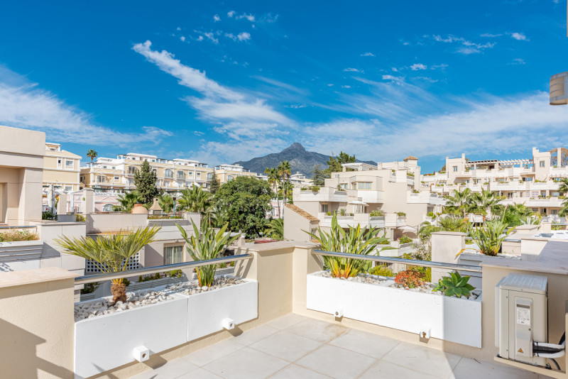 Penthouse te koop in Nueva Andalucía (Marbella)