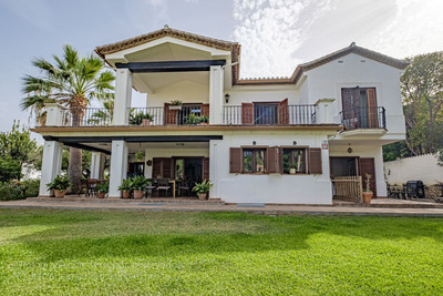 Villa myynnissä Marbella Pueblo