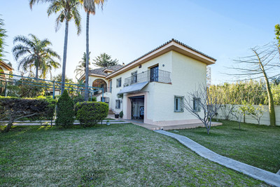 Villa te koop in Estepona