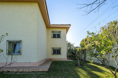 Villa till salu i Estepona