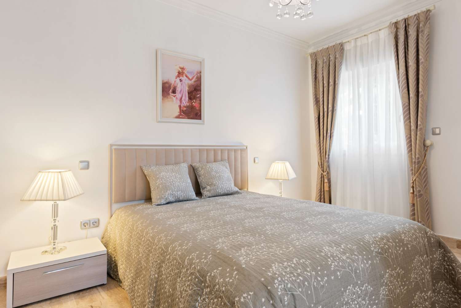 Вилла в продаже в Elviria (Marbella)