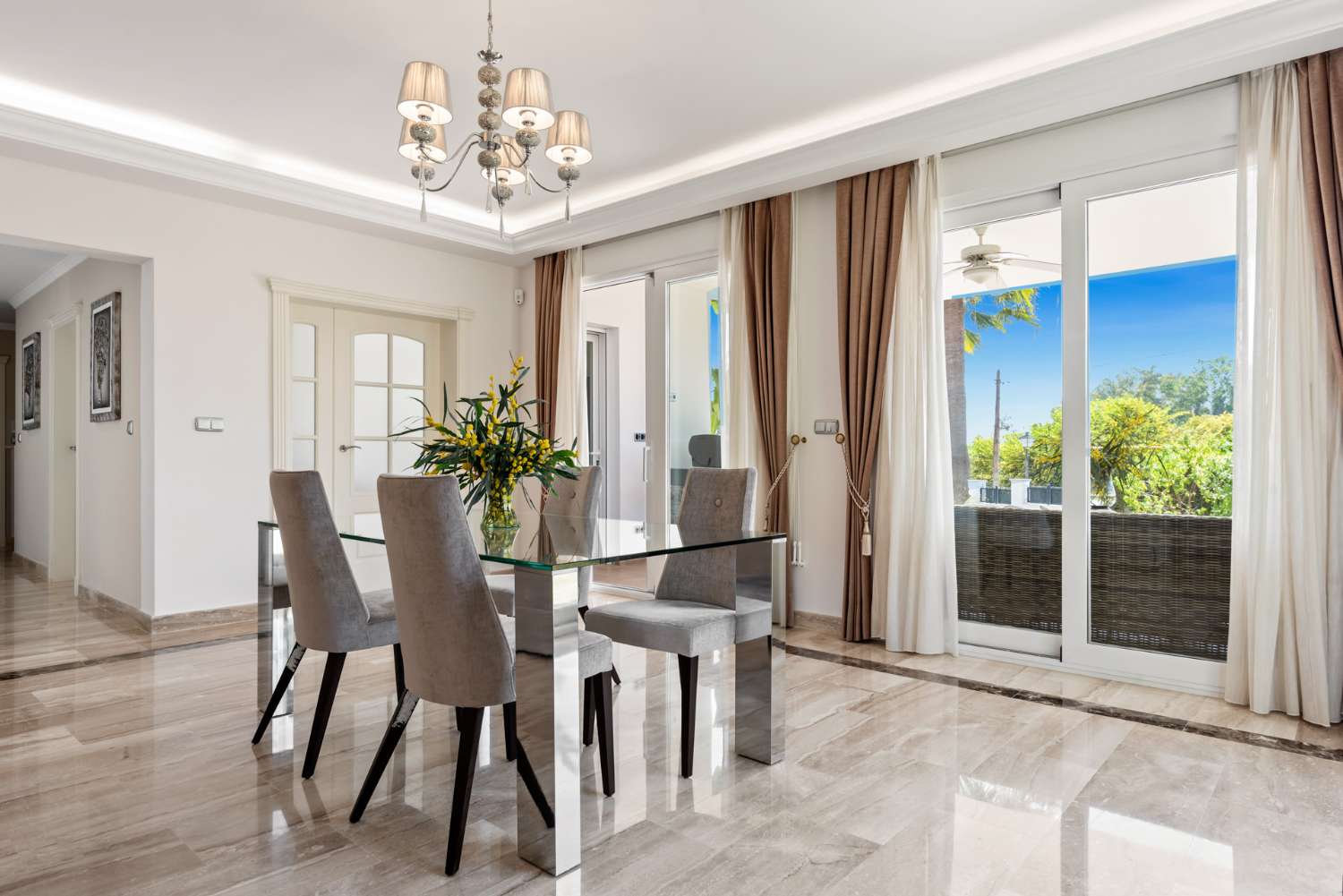 Villa til salg i Elviria (Marbella)