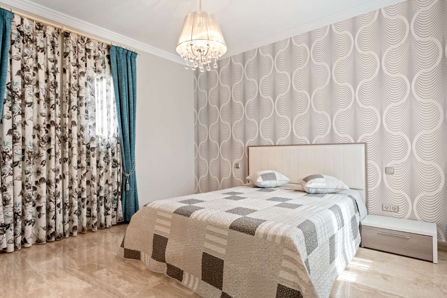 Вилла в продаже в Elviria (Marbella)