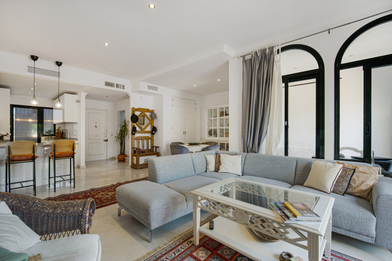 Duplex, 2 våningar till salu i Elviria (Marbella)