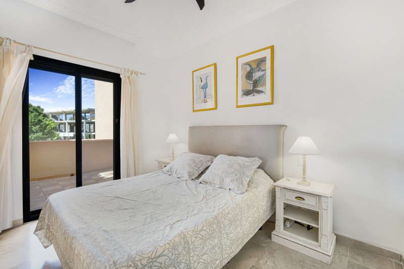 Duplex myynnissä Elviria (Marbella)