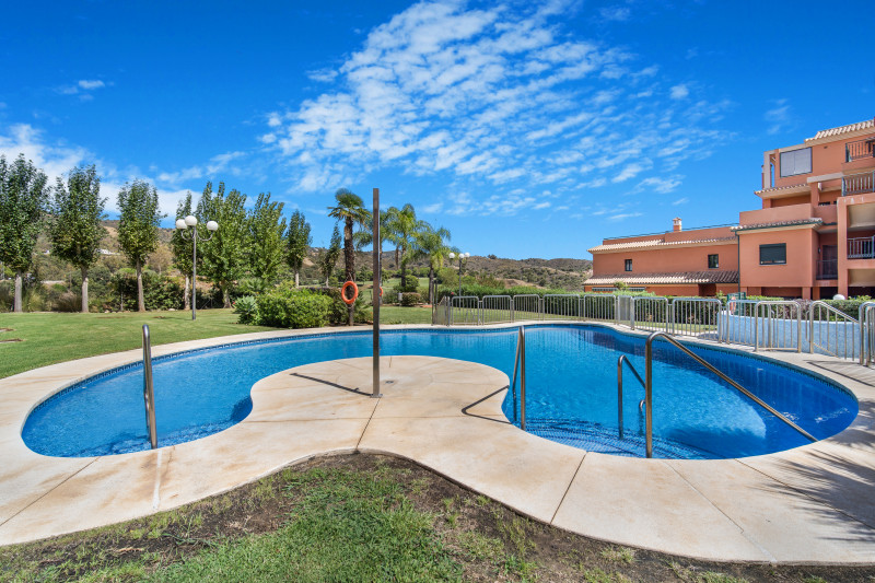 Duplex, 2 våningar till salu i Elviria (Marbella)