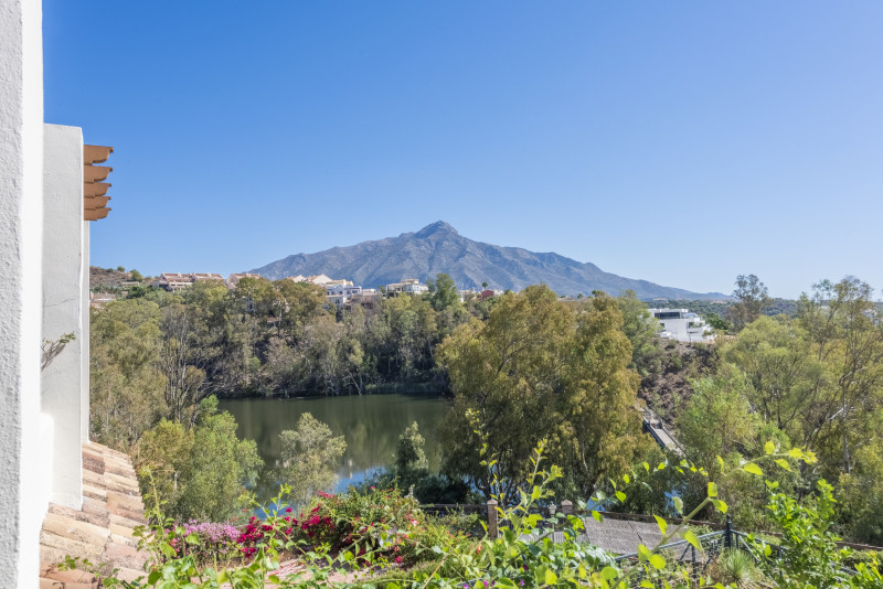 Pieni huoneisto myynnissä Nueva Andalucía (Marbella)