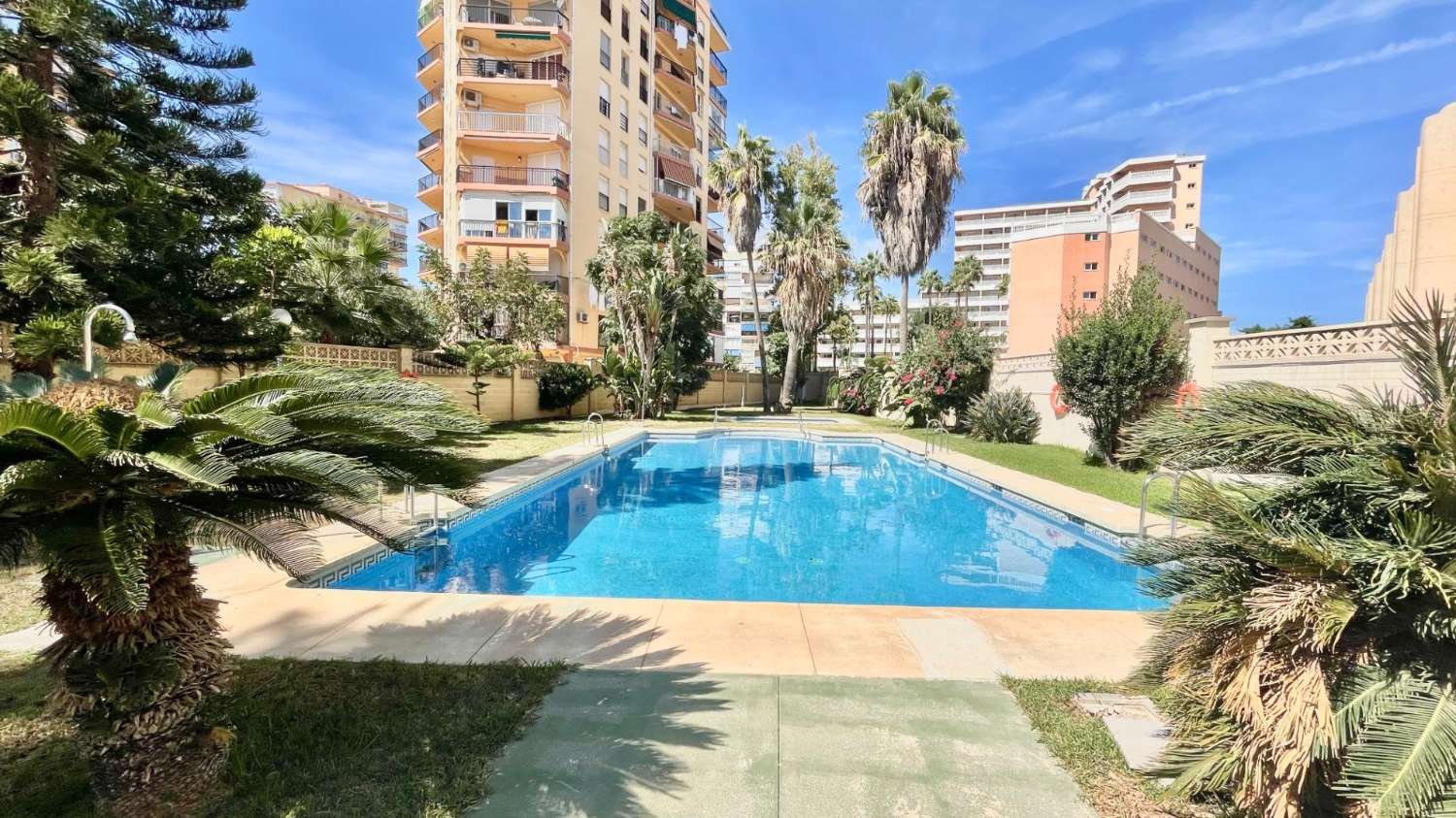 Квартира на продаж в Playamar (Torremolinos)