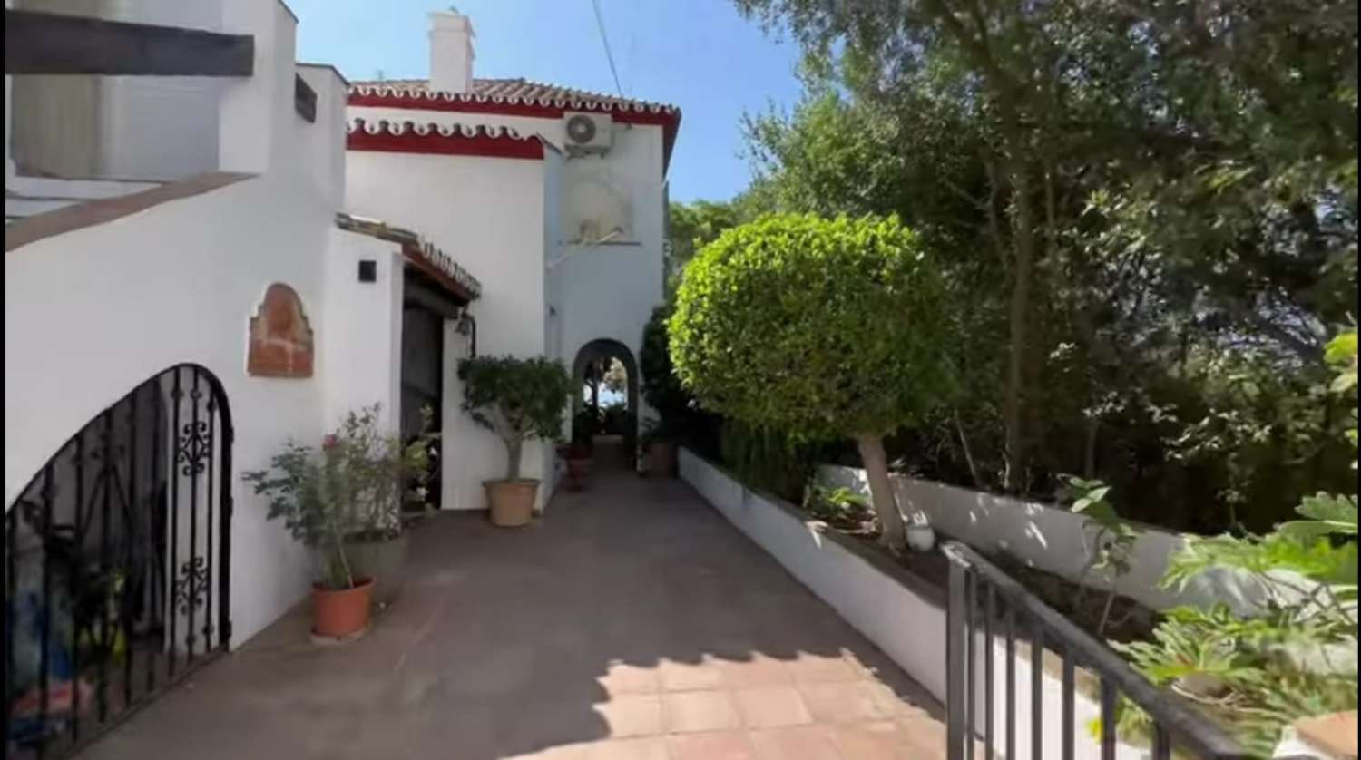 Villa in vendita a Benalmádena Pueblo