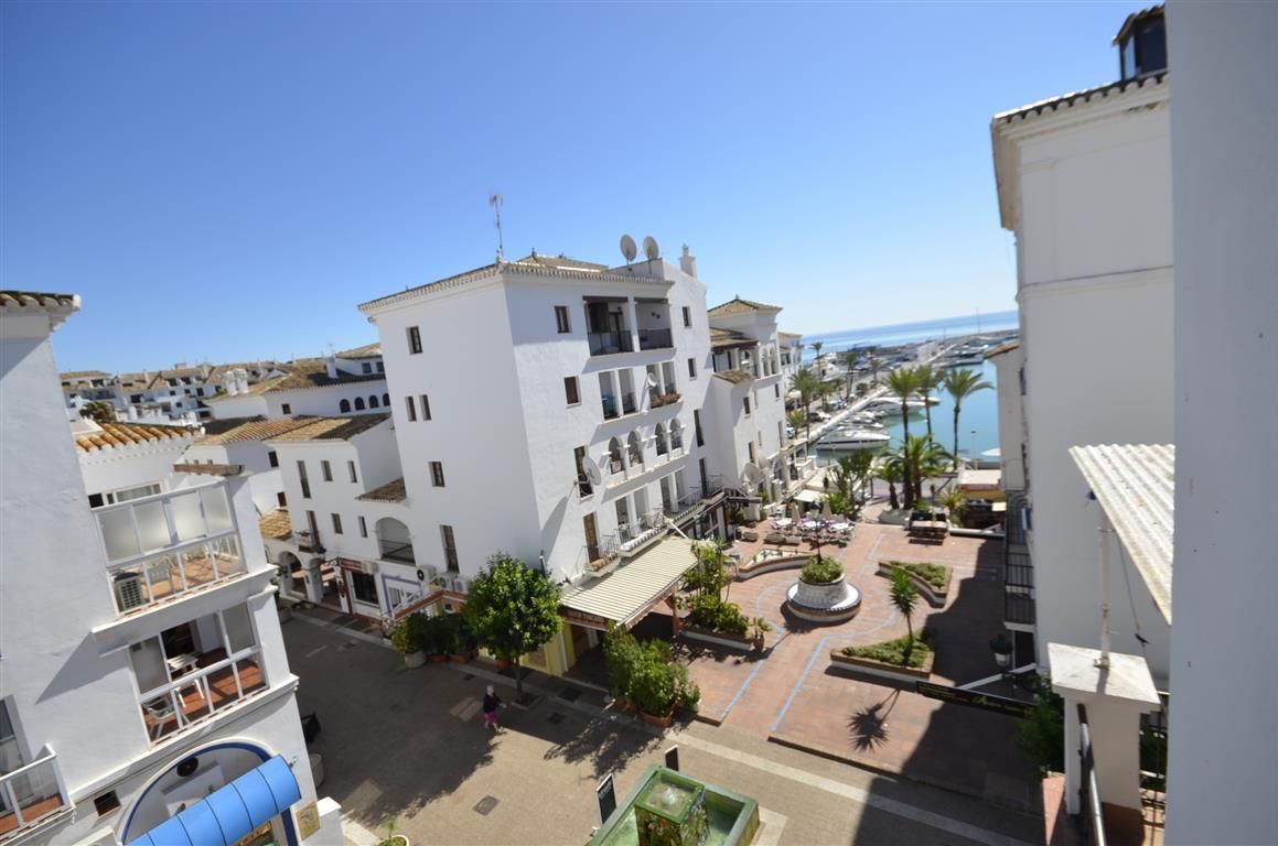 Penthouse til salg i Puerto de la Duquesa (Manilva)